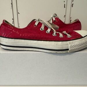 Red Low-Top Sneakers converse all Star RED Sz 5 men’s (women’s 7)